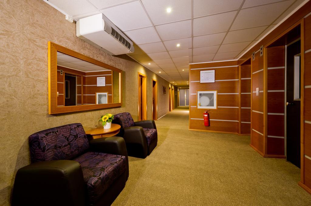 סנדנסקי Spa Hotel Spartak מראה חיצוני תמונה