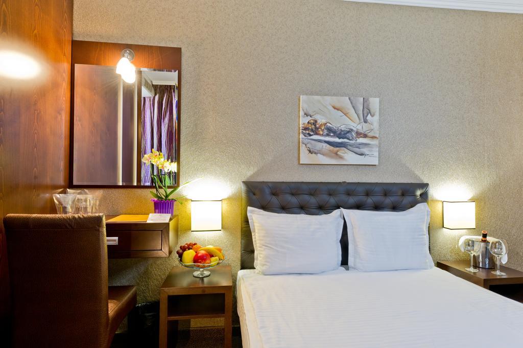 סנדנסקי Spa Hotel Spartak מראה חיצוני תמונה