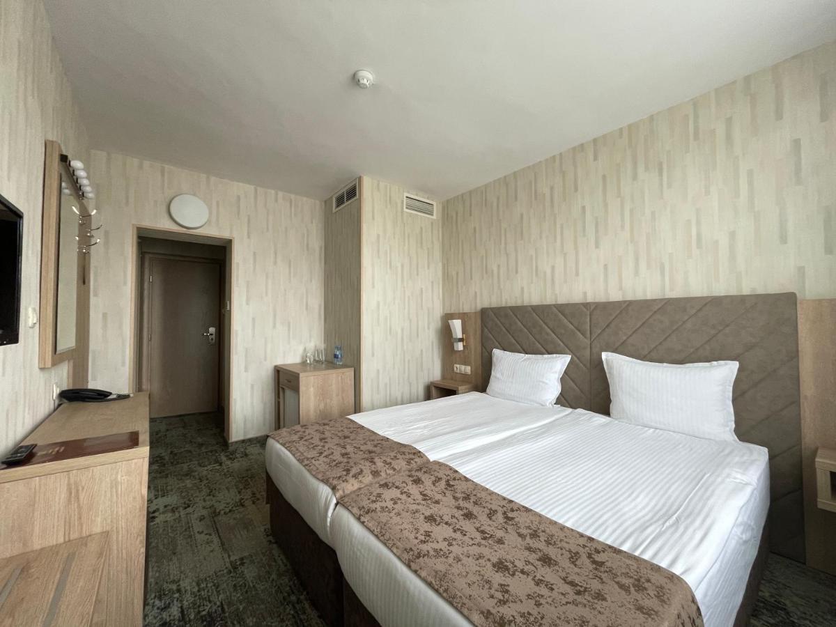 סנדנסקי Spa Hotel Spartak מראה חיצוני תמונה