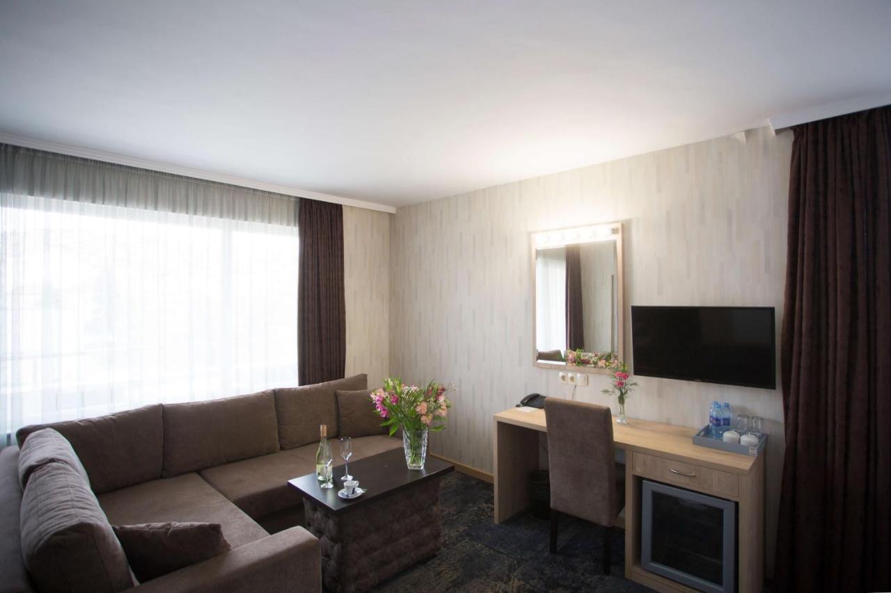 סנדנסקי Spa Hotel Spartak מראה חיצוני תמונה