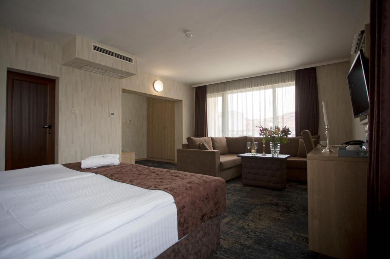סנדנסקי Spa Hotel Spartak מראה חיצוני תמונה