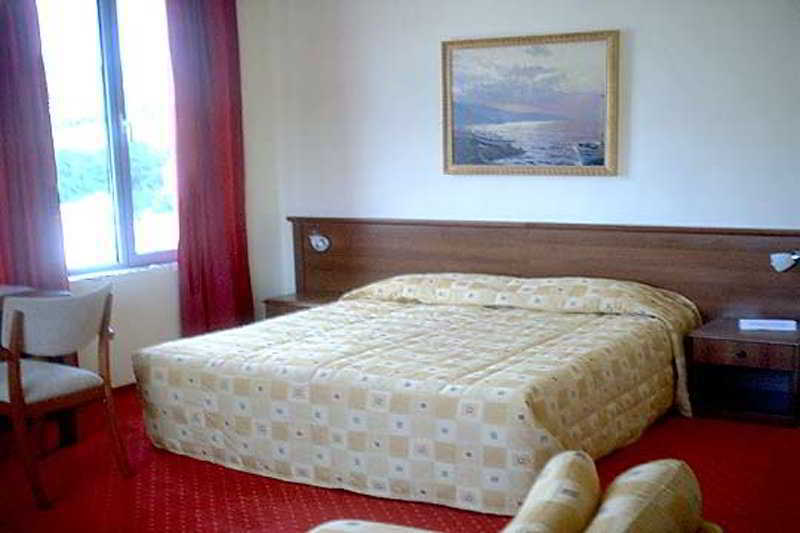סנדנסקי Spa Hotel Spartak מראה חיצוני תמונה