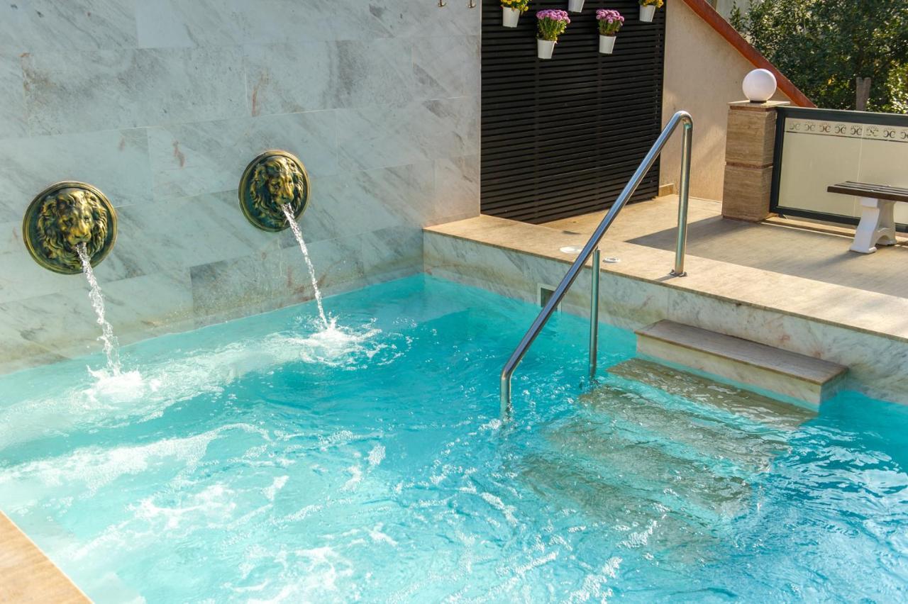 סנדנסקי Spa Hotel Spartak מראה חיצוני תמונה